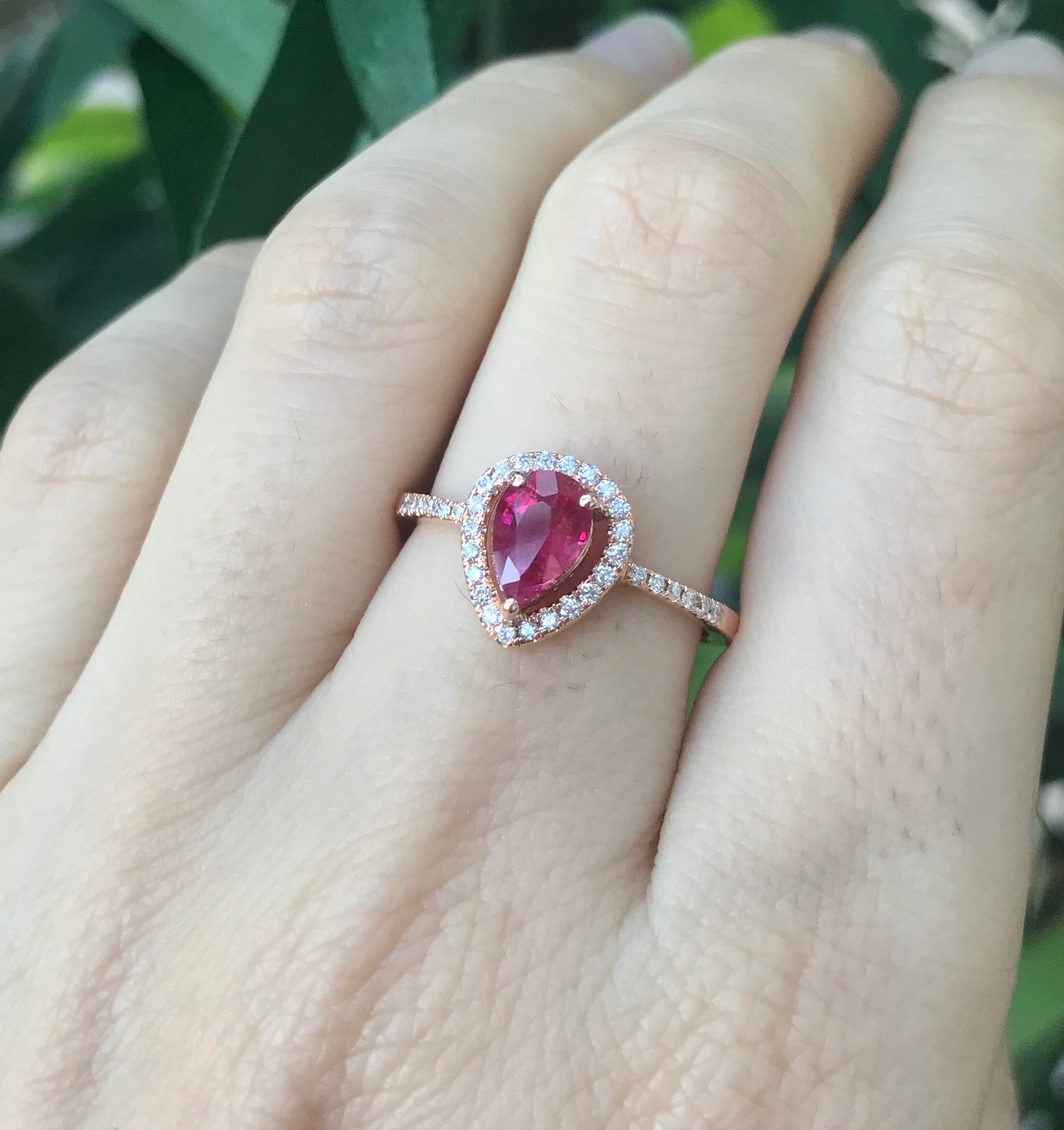 14k Rose Gold Ruby Pear-Shaped Diamond Halo Engagement Ring (1 1/2 cttw,Ruby,  I1-I2) Size 4 | Amazon.com