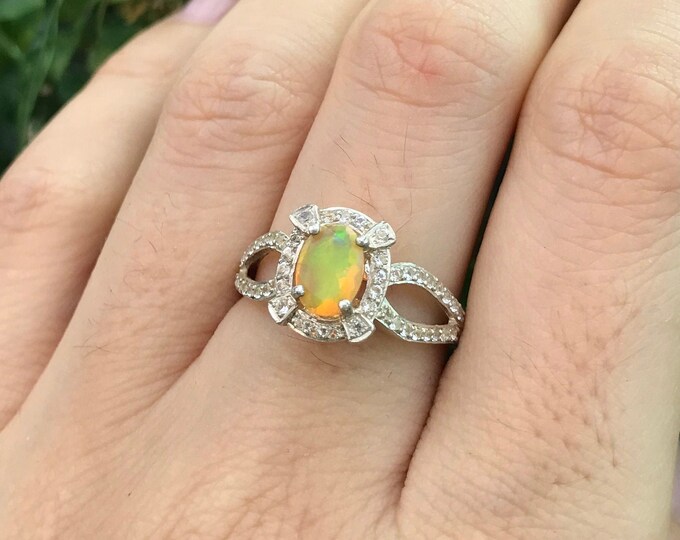 Opal Spilt Band Vintage Engagement Ring- Deco Genuine Opal Promise Ring- Oval Welo Opal Ring- October Birthstone Ring- Silver Ethiopian Ring