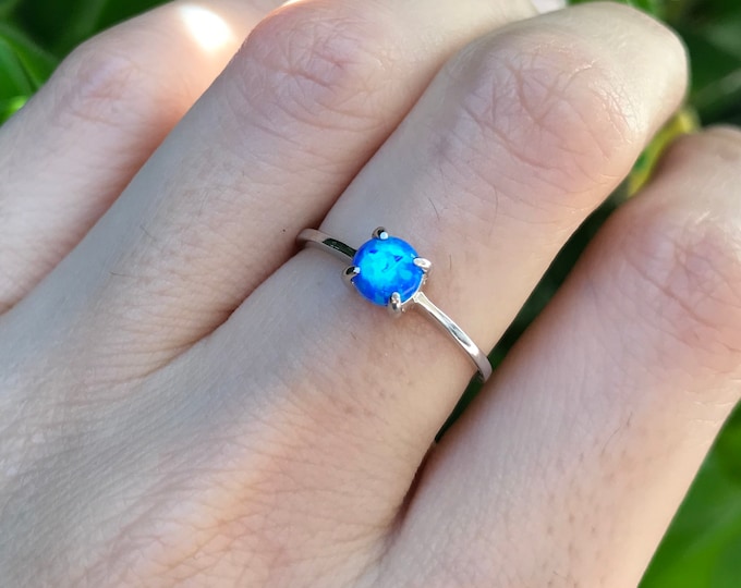 Blue Opal Dainty Prong Ring- Round Opal Bohemian Ring- Blue Rainbow Ring- Stack Ring for Teen Child- Blue Ring- October Birthstone Ring