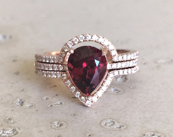 Pear Garnet 2ct Engagement Ring Set- Rose Gold Garnet Diamond Bridal Ring Set- Garnet Ring with two Matching Wedding Band Rose Gold