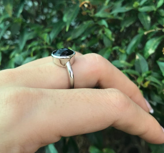 Gold Ring with Black Stone Vintage Bronze Mens Ring - China European Style  and Pearl price | Made-in-China.com