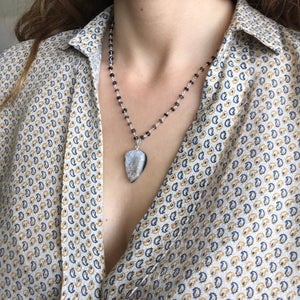 White Druzy Necklace- Rough Stone Necklace- Raw Crystal Necklace- Teardrop Necklace- Jewelry Gifts for Her- Boho Gemstone Statement Necklace