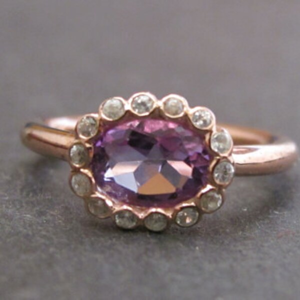 Purple Amethyst Engagement Ring- Halo Promise Ring- Rose Gold  AnniversaryRing- Unique February Birthstone Ring- Oval Shape Purple Ring