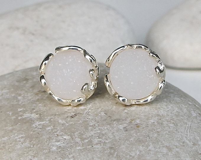 White Druzy Round Stud Earring- Sparkly Druzy Filigree Stud- Unique Bridal Gemstone Earring-Boho Wedding Earring- April Birthstone Earring