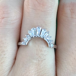 Art Deco Wedding Band- Engagement Nesting Curve Band- Contour Baguette Half Eternity Band- Unique Woman Wedding Band- Deco Stackable Band