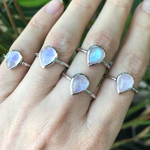 Minimalist Moonstone Pear Ring- Simple Teardrop Genuine Rainbow Moonstone Ring- Stackable June Birthstone Ring- Boho Iridescent Bezel Ring
