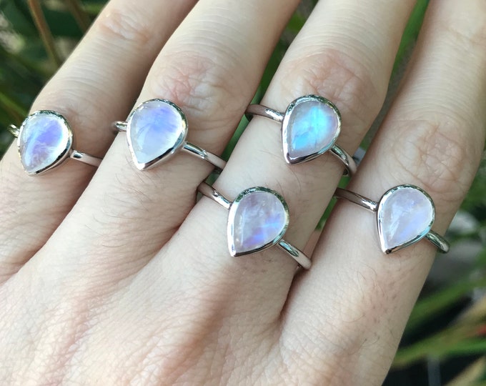 Minimalist Moonstone Pear Ring- Simple Teardrop Genuine Rainbow Moonstone Ring- Stackable June Birthstone Ring- Boho Iridescent Bezel Ring