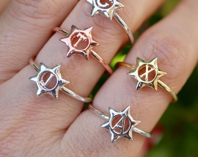 Star Bezel Initial Ring- Star Halo Dainty Alphabet Letter 925 Sterling Silver Ring- Gifts for Daughter Best Friend Girlfriend Graduates