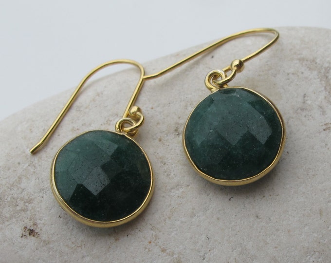 Raw Green Emerald Dangle Earring- Round Emerald Simple Drop Earring- Green Stone Earring- May Birthstone Earring- Classic Dangle Earring