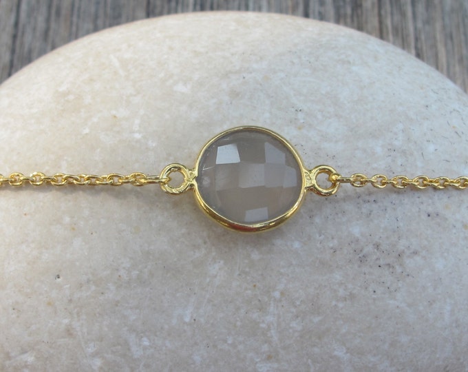 Moonstone Gold Bracelet- Round Gray Moonstone Bracelet- Gold Bracelet- Boho Bracelet- Gemstone Gray Bracelet
