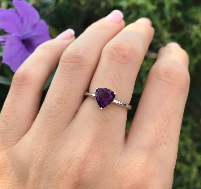 Triangle amethyst ring deals