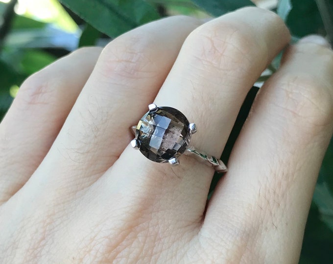 Smoky Quartz Stackable Ring- Brown Gemstone Cocktail Ring- Sterling Silver Brown Topaz Ring- Minimalist Brown Quartz Ring-Oval or Round Ring