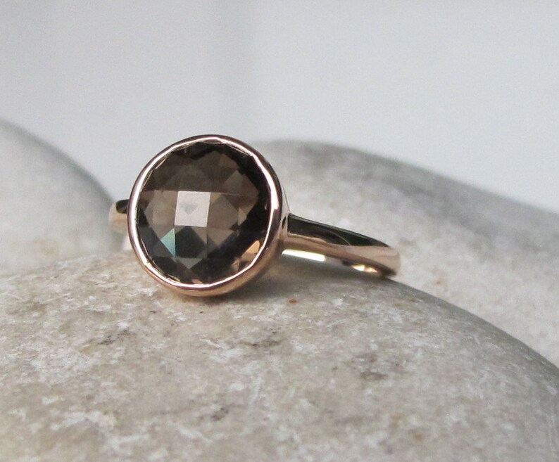 •FACETED SMOKY QUARTZ - VINE RIPE• split band silver ring (size 9)