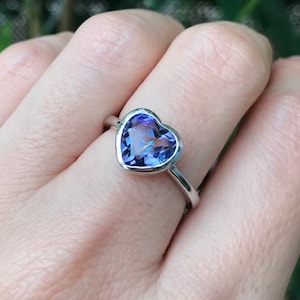 Mystic Topaz Heart Ring- Heart Shape Promise Ring- Valentine&#39;s Day Gift for Her Wife Girlfriend- Heart Gemstone Ring in Silver Rose or Gold