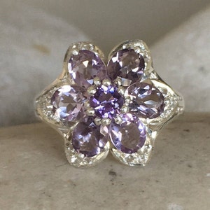 Cluster Amethyst Engagement Ring- Floral Purple Amethyst Solitaire Ring- February Birthstone Ring- Flower Mulitstone Vintage Statement Ring