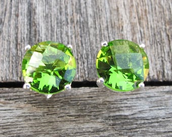 Classic Peridot Stud Earring- Round Faceted Peridot Earring- August Birthstone Earring- Sterling Silver Green Earring- Simple Prong Stud