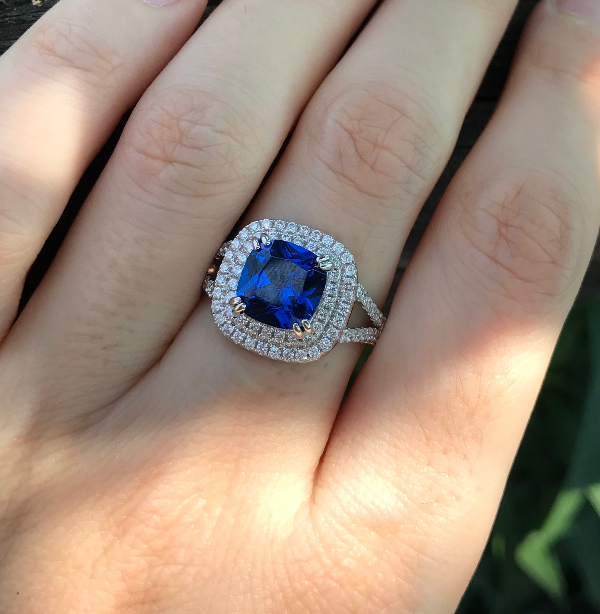 engagement rings with blue sapphire