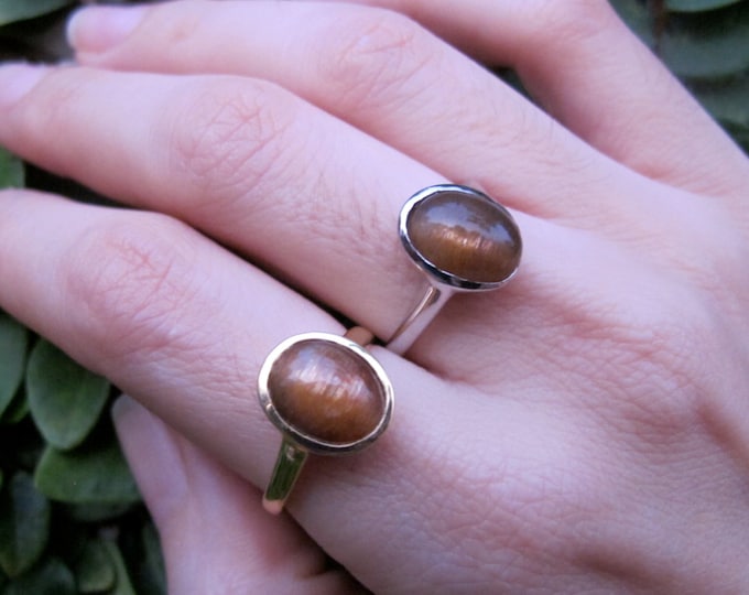 Oval Cabochon Sunstone Ring- Sunstone Stackable Silver Bezel Ring- Orange Gold Gemstone Ring