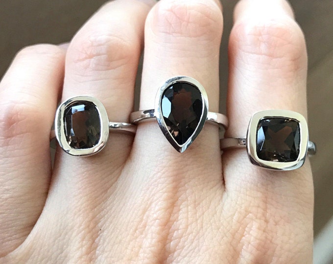 Smoky Quartz Statement Ring- Smoky Topaz Solitaire Ring- Brown Gemstone Bohemian Ring- Minimalist Modern Ring- Simple Boho Gemstone Ring