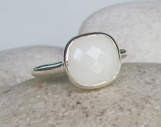 Genuine White Agate Square Ring- Simple White Gemstone Stackable Ring- White Minimal Cushion Cut Faceted White Ring- White Bridal Ring