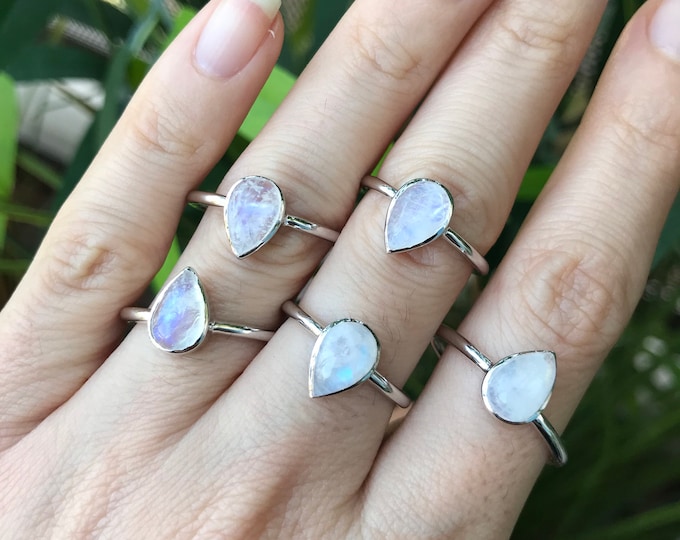 Genuine Rainbow Moonstone Silver Ring- Natural Moonstone Simple Ring- Boho Minimal Iridescent Ring- Teardrop June Birthstone Ring