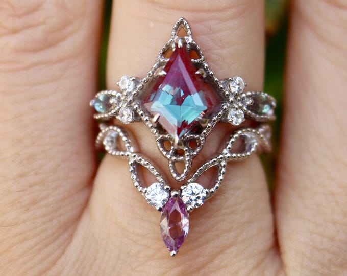 Kite Color Change Alexandrite Celtic Knot Sterling Silver Rings