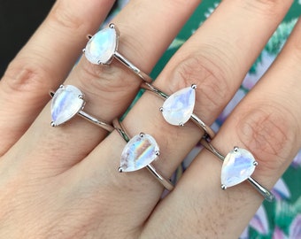 Teardrop Rainbow Moonstone Ring- Moonstone Prong Silver Ring- Stackable Bohemian Pear Ring- June Birthstone Ring- Iridescent Ring for her