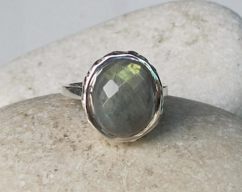 Statement Labradorite Ring- Unique Gemstone Ring- Oval Shape Mystical Ring- Bohemian Chic Ring- Sterling Silver Ring