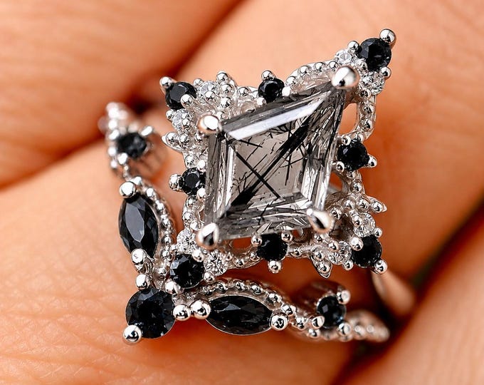 Kite Salt Pepper Quartz Halo Black Onyx Engagement Vintage Bezel Rings
