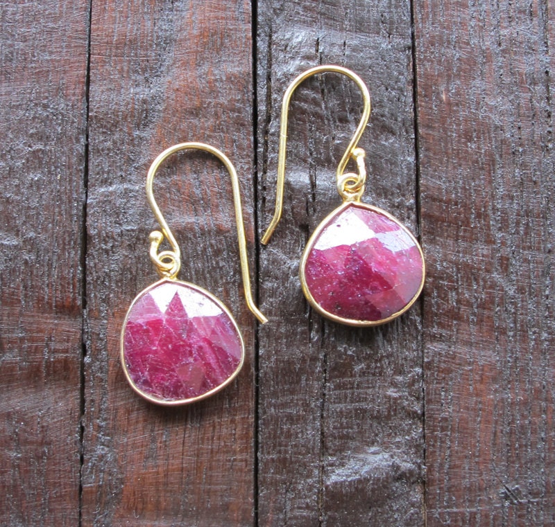 Raw Genuine Ruby Earring Gold Faceted Ruby Dangle Earring July Birthstone Earrings Red Stone