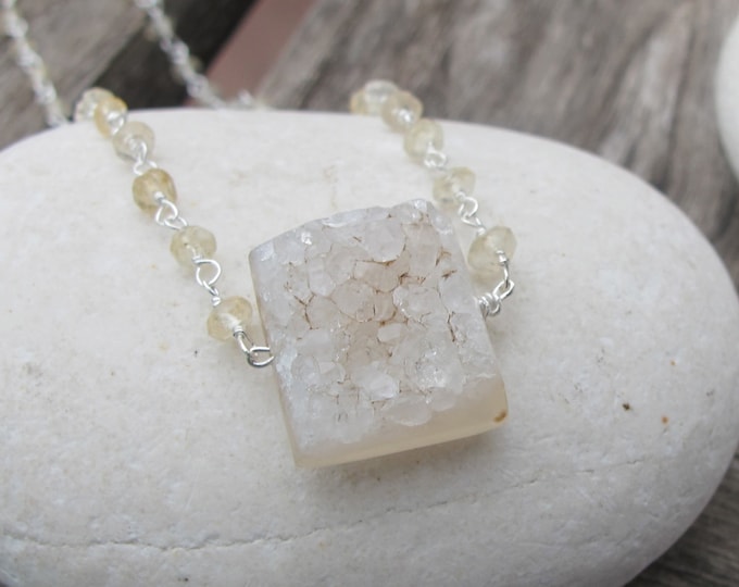 White Druzy Raw Necklace- Square Rough Druzy Necklaces- Citrine Beaded White Crystal Necklace- White Stone Pendant Necklace- Natural Jewelry