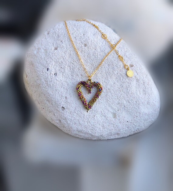 Sparkling Heart Necklace Valentines Day Jewelry for Women Beaded