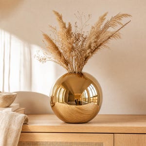 Gold Ceramic Ball Vase — Glossy Sphere Flower Pot for Modern Home Decor and Shelves