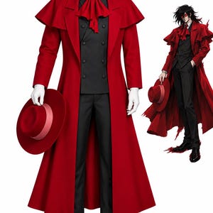 Puede incluir: Un conjunto de disfraz que incluye un abrigo largo rojo con capa, un chaleco negro de doble botonadura, pantalones negros y un sombrero rojo de ala ancha. El conjunto incluye una corbata roja. Un logotipo en la esquina dice ELITE JACKET MAKER. El atuendo se muestra en un maniquí junto a una ilustración del personaje con la misma vestimenta.