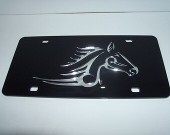 Placa de matrícula láser con espejo tribal de caballo, color negro y plateado ¡NUEVA!