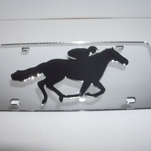 Jockey, Pferderennen, Polo-Nummernschild Farben - Silber / Schwarz Brand New