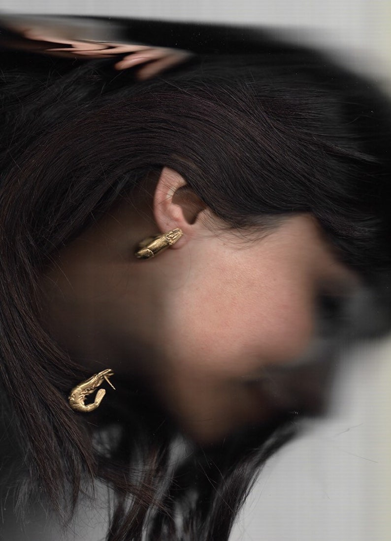 Golden earrings, shrimp pattern image 5