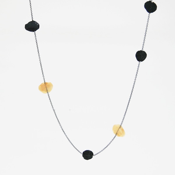 Collier en argent et plastique fondu, Confetti