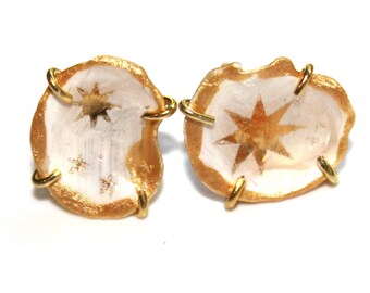 Tiny Oyster Shell Earrings, Decoupage Earrings, Pepper Earrings, Gold Star Earrings, Gift for Her, Handcrafted, Upcycled, Gold Earring