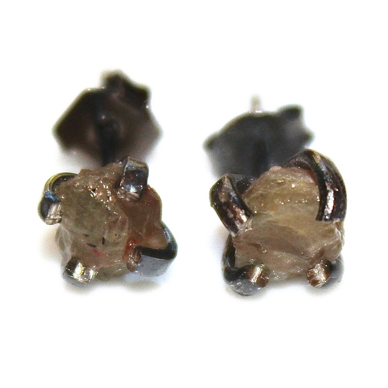 Raw Sapphire Stud Earring Khaki Earring Green Sapphire Jewelry Etsy