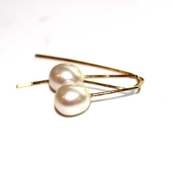 Comme vu sur Dead Ringers Teardrop Pearl Boucles d'oreilles Bijoux en perles Boucles d'oreilles architecturales Boucles d'oreilles en perles modernes