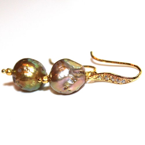 Small Baroque shops Pearl Earring Pearl Wedding Earring Gold Pearls Bridesmaid Iridescent Pearl Baroque Pearl Earring Small Pearl Earring Baroque