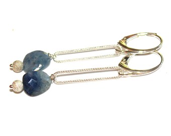 Boucles d'oreilles trombone bleu saphir boucles d'oreilles saphir bleu boucle d'oreille bijoux saphir minimaliste bijoux chaîne boucle d'oreille FizzCandy quelque chose de bleu