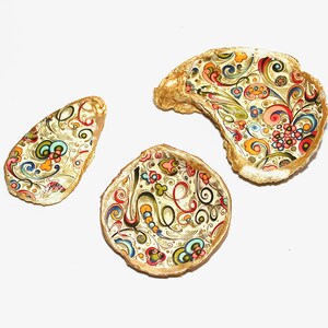 Oyster Shell Ring Dish, Decoupage Multicolor Jewelry Holder, Trinket Bowl Coastal Decor, Rainbow Beach Wedding, Bridesmaid Hostess gifts