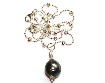 Tahitian Pearl Necklace in Sterling Silver with White Zircon