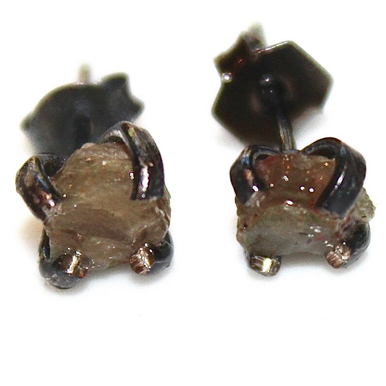 Raw Sapphire Stud Earring Khaki Earring Green Sapphire Jewelry Etsy