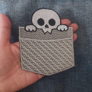 015 - Skull Pocket Embroidered Patch, Sew-On
