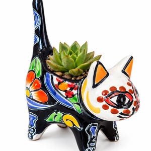 Mini-Katzen-Pflanzgefäß im Stil des Día de los Muertos – Handbemalter mexikanischer Keramiktopf für Sukkulenten mit spitzem Schwanz – 15 cm