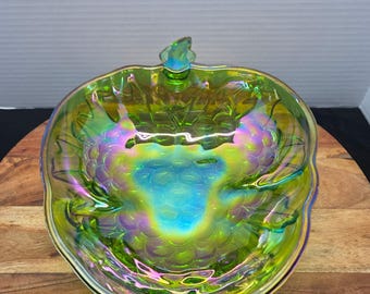 Indiana Glass Iridescent Green Carnival Glass Grape Pattern bowl