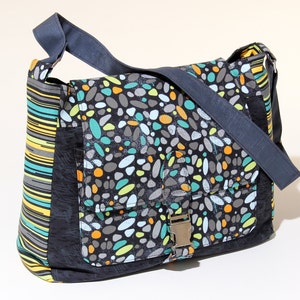 Messenger Bag Sewing Pattern Barcelona Bag Patterns PDF Download image 1